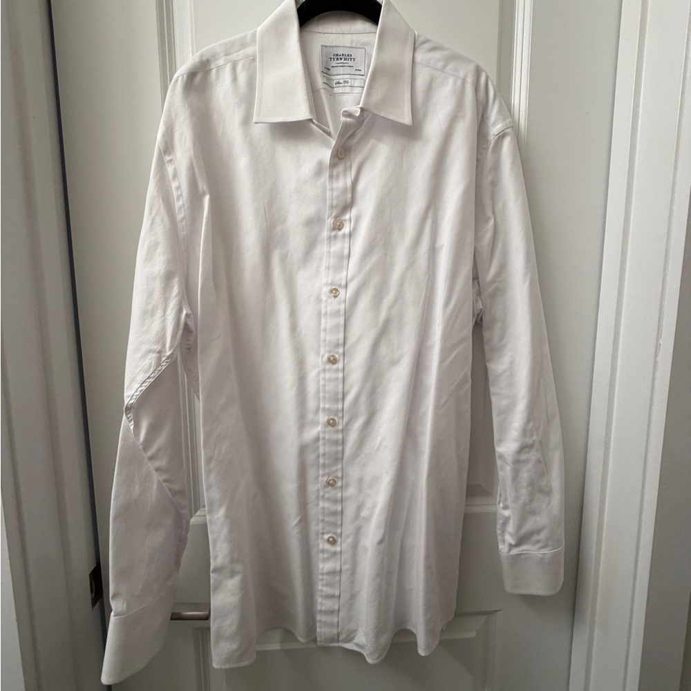 Charles Tyrwhitt White Men's Long-Sleeve Dress Shirt - Spread Collar